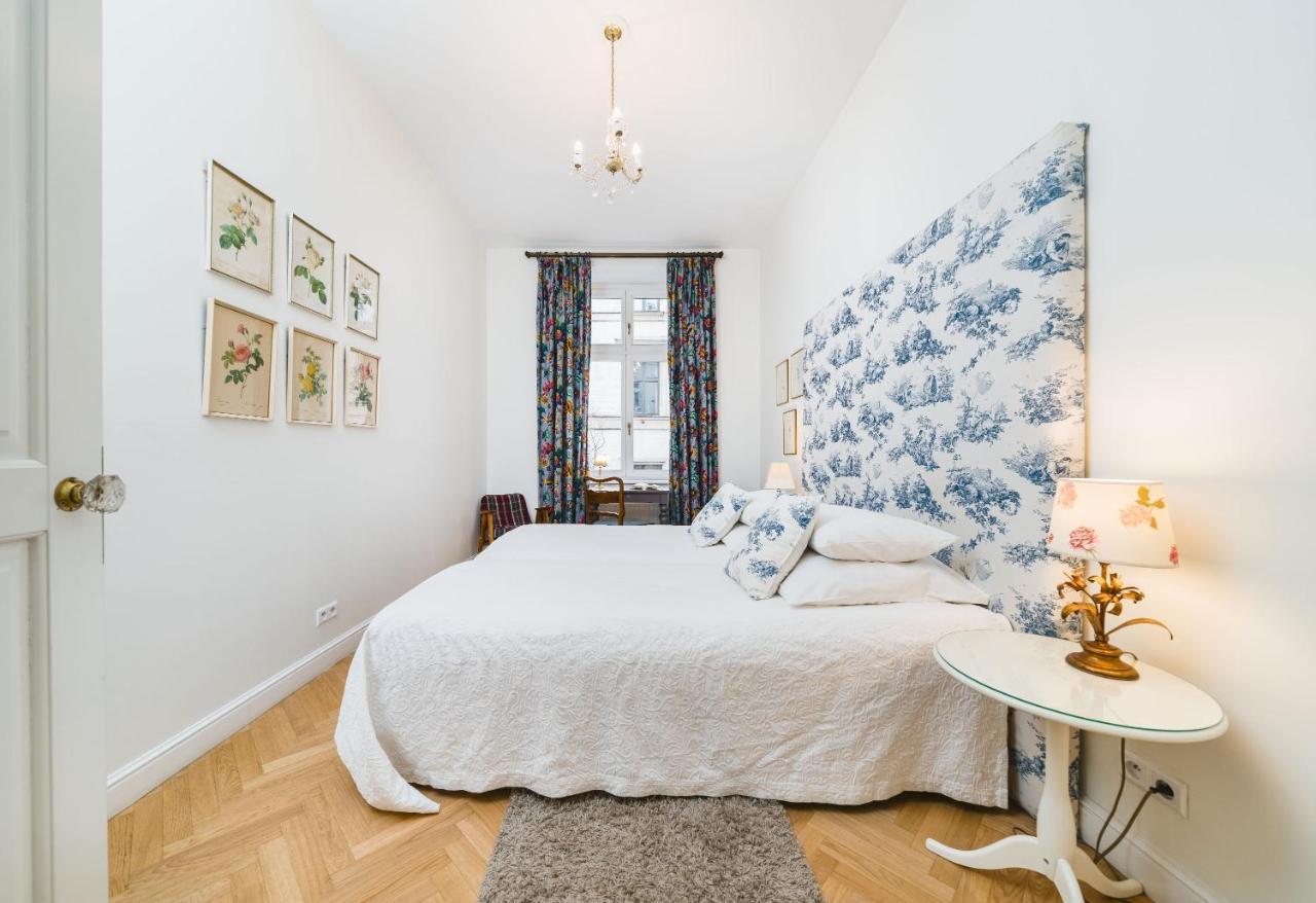 Classy Old Town Suites - By Upstairs كراكوفيا المظهر الخارجي الصورة