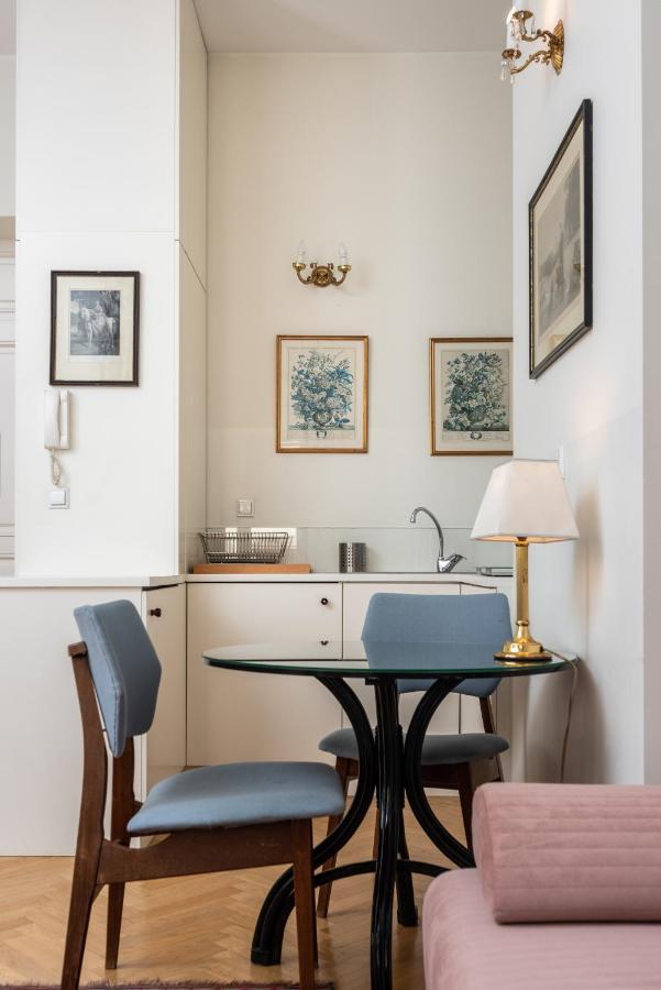 Classy Old Town Suites - By Upstairs كراكوفيا المظهر الخارجي الصورة